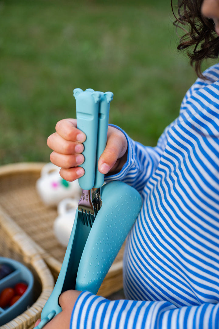 Zoe the Koala Besteckset mit Silikonhülle Fog Blue