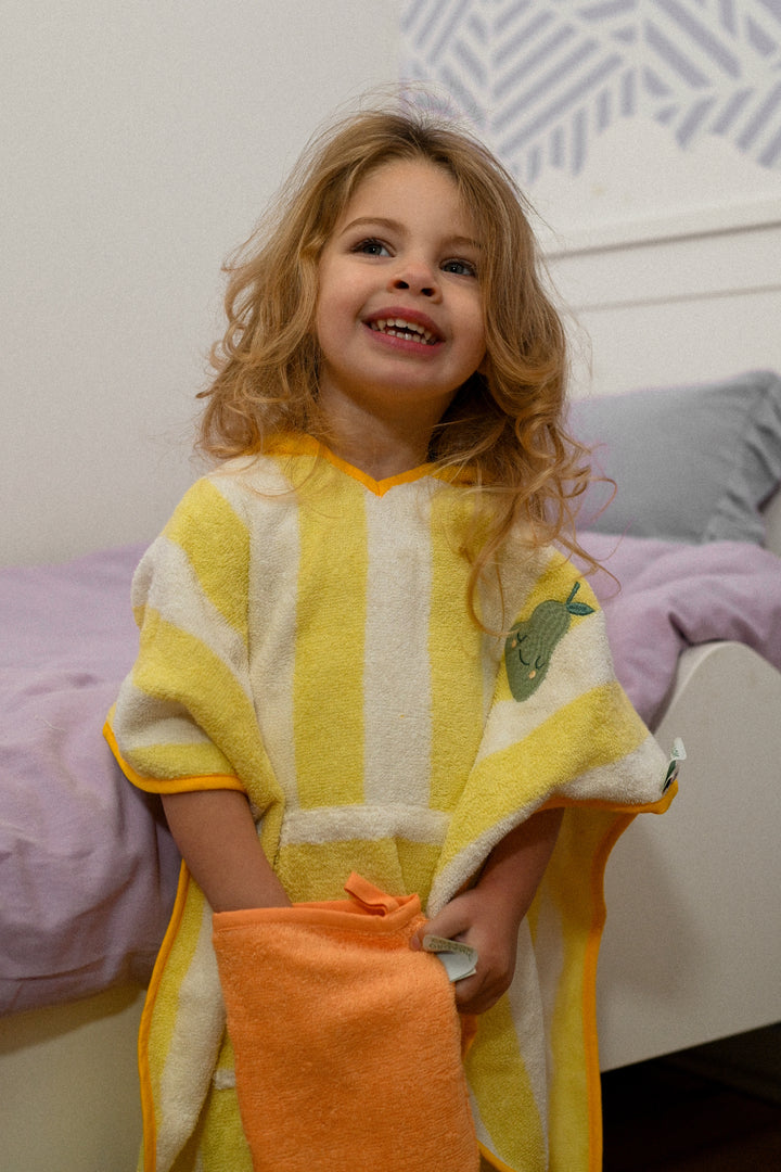 <tc>Poncho PEDRO PEAR</tc>